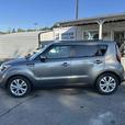 2016 KIA Soul thumbnail image 4