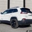 2023 JEEP CHEROKEE thumbnail image 4