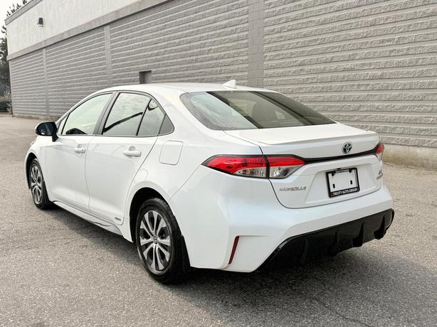 2023 Toyota Corolla SE Hybrid - Sunroof, Heated Seats, BlueTooth image 8