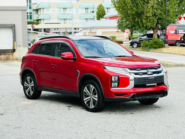 2023 Mitsubishi RVR GT - One Owner, Leather, Panoramic Moonroof image 3