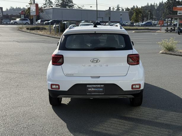 2022 Hyundai Venue Preferred- Heated Steering Wheel & Wheels:15 x 6.0 image 7