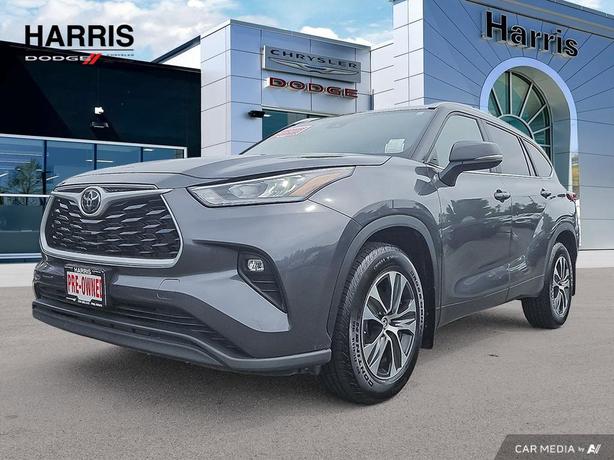 2023 Toyota Highlander XLE AWD | Bluetooth Connectivty | Keyless Start! image 1