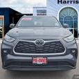 2023 Toyota Highlander XLE AWD | Bluetooth Connectivty | Keyless Start! thumbnail image 2