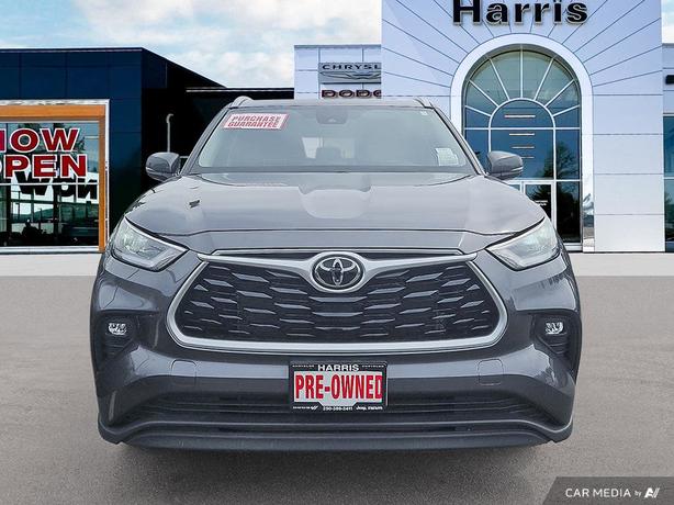 2023 Toyota Highlander XLE AWD | Bluetooth Connectivty | Keyless Start! image 2