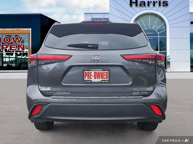 2023 Toyota Highlander XLE AWD | Bluetooth Connectivty | Keyless Start! image 5