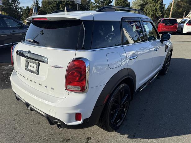 2020 MINI Countryman John Cooper Works image 5