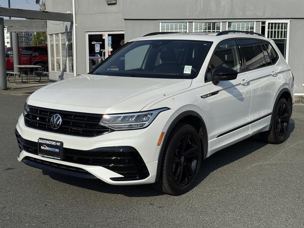2023 Volkswagen Tiguan R-Line Black -Rain Sensing Wipers & Power Moonroof image 1
