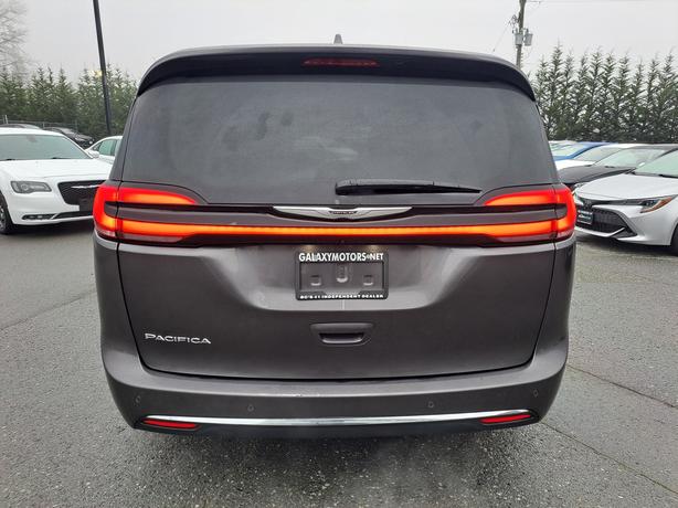 2022 Chrysler Pacifica Touring L image 7