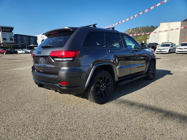 2019 Jeep Grand Cherokee Altitude | Trailer Tow Package | Power Sunroof | Remote image 3