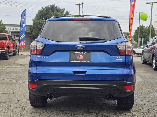 2017 Ford Escape FWD 4dr SE image 3