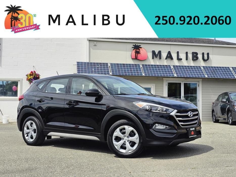 2017 Hyundai Tucson AWD 4dr 2.0L display photo
