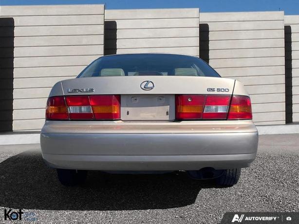 1997 LEXUS ES 300 image 5