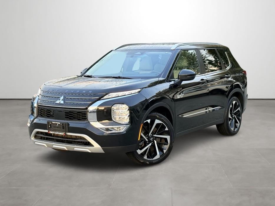 2023 Mitsubishi Outlander PHEV display photo
