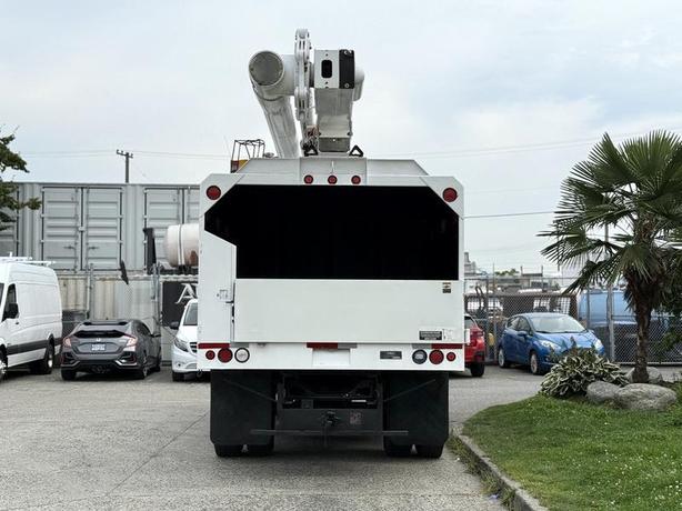 2006 International 4300 Altec Bucket Truck Diesel with 11-Foot Dump image 8