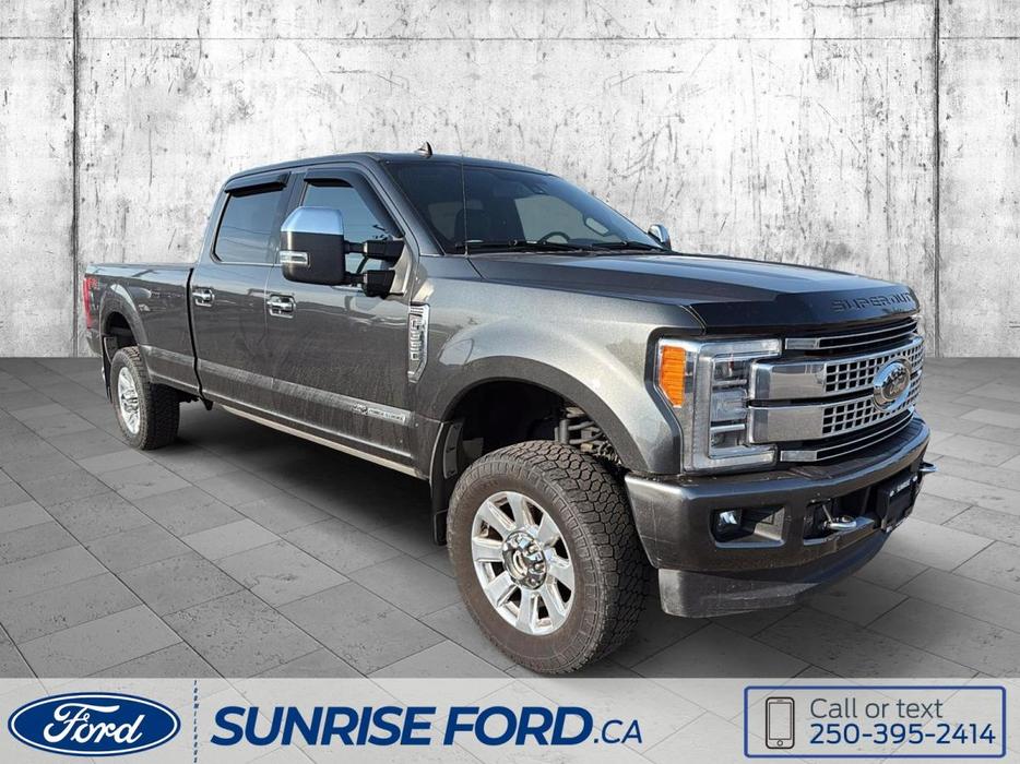 2019 Ford Super Duty F-350 SRW Platinum, TONNEAU COVER, 5TH WHEEL PREP display photo