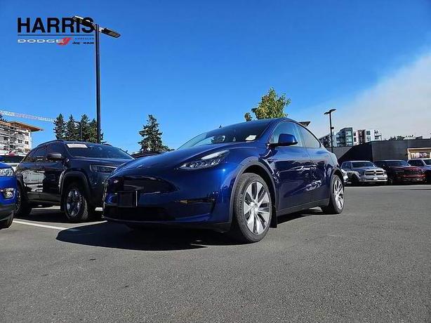 2023 Tesla Model Y Long Range image 1