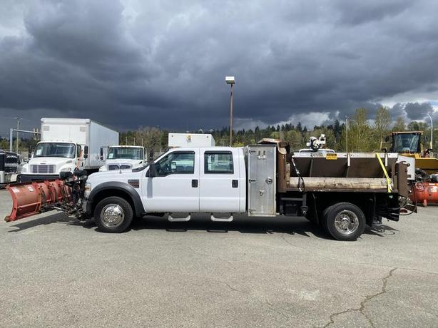 2010 Ford F-550 Diesel 4x4 Plow & Spreader Truck with Dump Box image 2