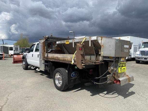 2010 Ford F-550 Diesel 4x4 Plow & Spreader Truck with Dump Box image 3
