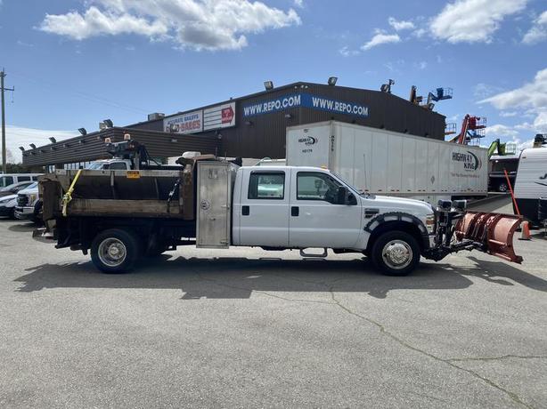2010 Ford F-550 Diesel 4x4 Plow & Spreader Truck with Dump Box image 6
