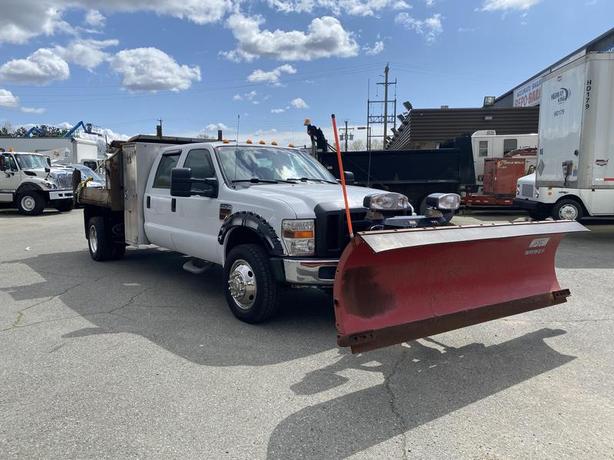 2010 Ford F-550 Diesel 4x4 Plow & Spreader Truck with Dump Box image 7