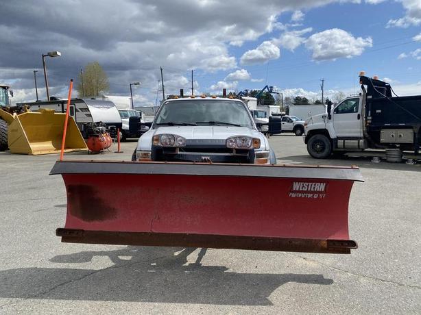 2010 Ford F-550 Diesel 4x4 Plow & Spreader Truck with Dump Box image 8