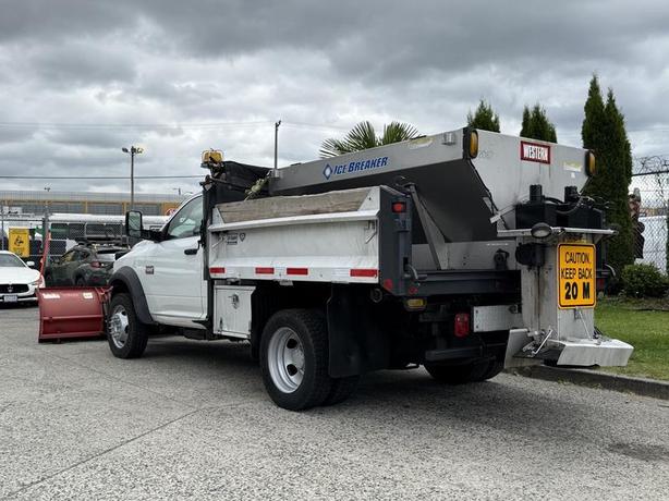 2012 Dodge Ram 5500 Regular Cab Cummins Diesel 4WD Western Plow and Sander Truck image 7