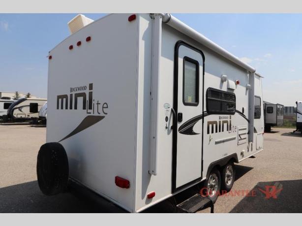 Used 2013 Forest River RV Rockwood Mini Lite 1809S image 5