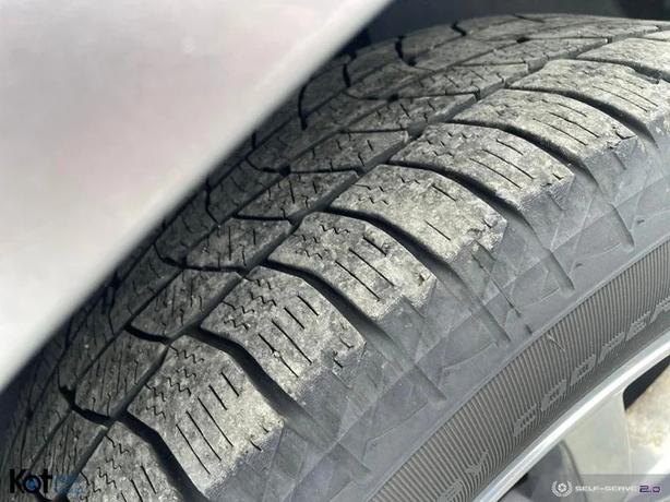 2016 DODGE CHARGER image 7