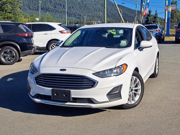 2020 Ford Fusion FWD - Navigation, Heated Seats image 1