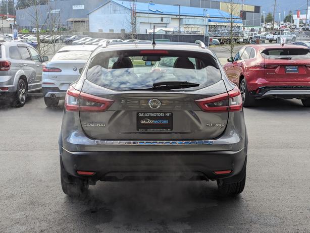 2023 Nissan Qashqai SL - AWD, Heated Seats, Sunroof image 7