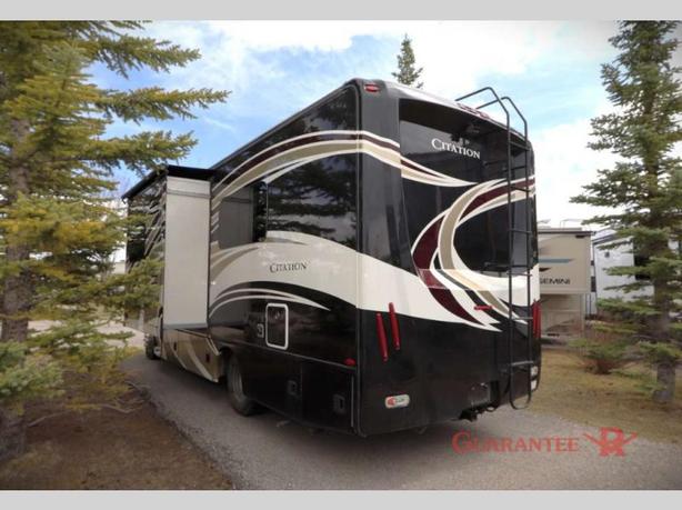 Used 2017 Thor Motor Coach Citation 24SV image 4