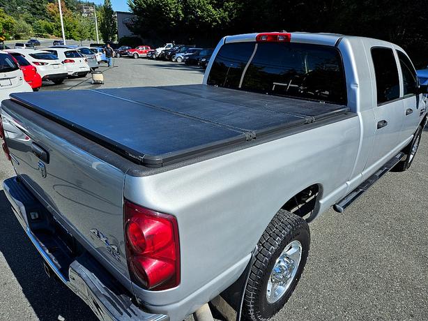 2007 Dodge  Ram 3500 SLT image 4