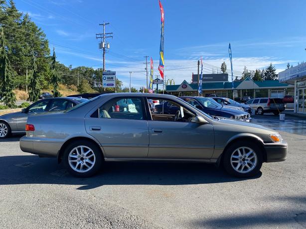 2000 Toyota  Camry LE AS Traded image 4
