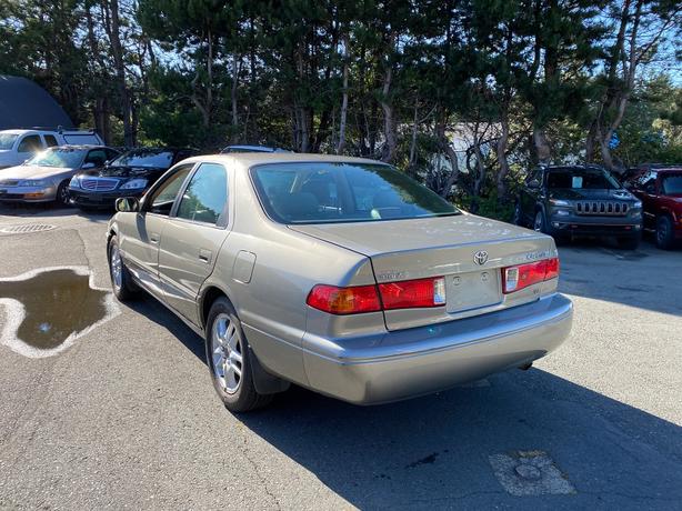 2000 Toyota  Camry LE AS Traded image 7