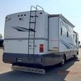 Used 2004 Monaco Monarch SE 34PBD thumbnail image 4