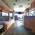 Used 2004 Monaco Monarch SE 34PBD thumbnail image 8