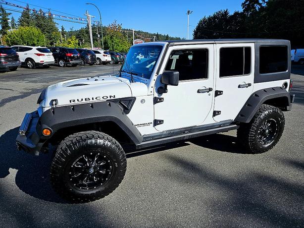 2012 Jeep  Wrangler Unlimited Rubicon image 2