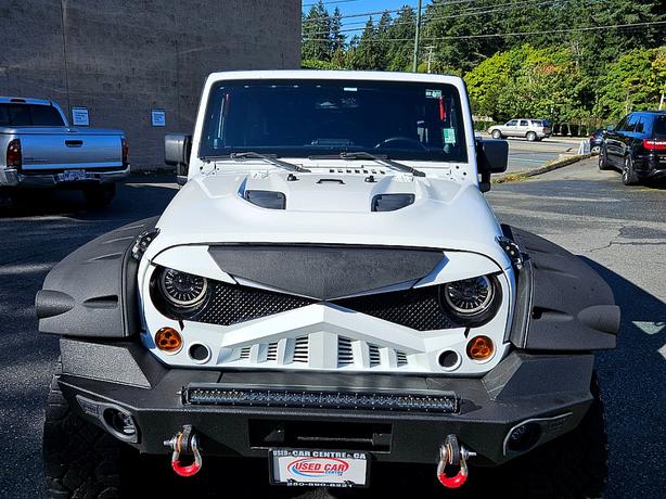 2012 Jeep  Wrangler Unlimited Rubicon image 4