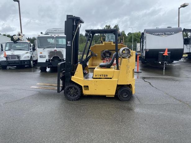 2010 Hyster S80XLBCS 3 Stage Propane Forklift image 2
