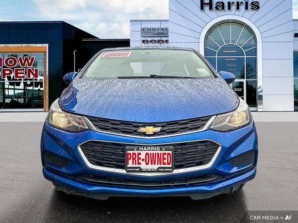 2018 Chevrolet Cruze | LT | Keyless Entry | Bluetooth Connectivity! image 2