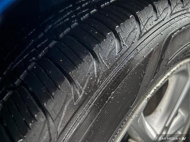 2018 Chevrolet Cruze | LT | Keyless Entry | Bluetooth Connectivity! image 7