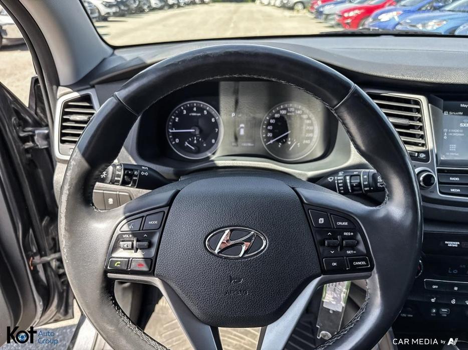 2018 Hyundai Tucson SE display photo