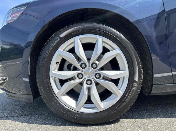 2016 Chevrolet Impala image 8