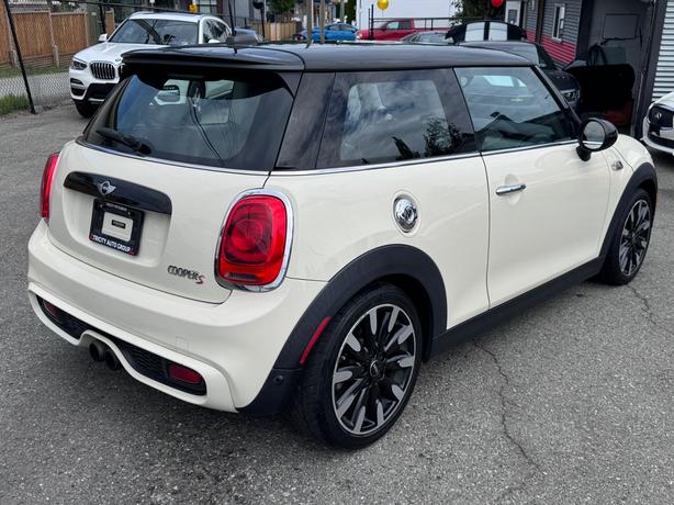2016 MINI Cooper Hardtop S - No Accidents, Backup Camera, Sunroof image 6