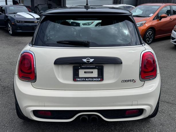 2016 MINI Cooper Hardtop S - No Accidents, Backup Camera, Sunroof image 7