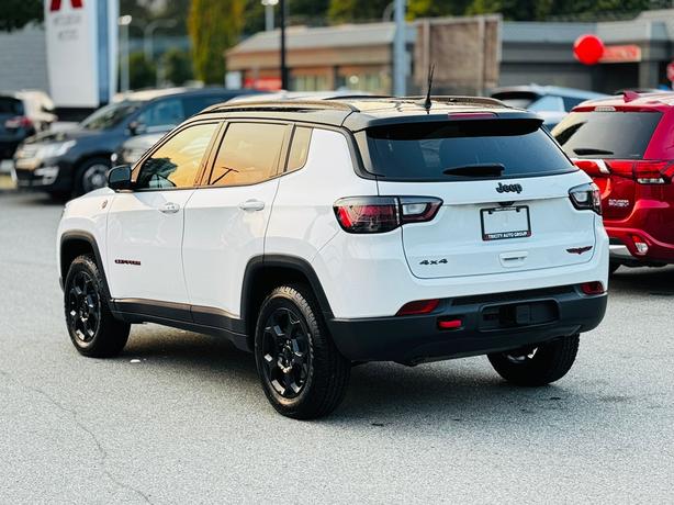 2023 Jeep Compass Trailhawk Elite - No Accidents, One Owner, Leather image 7