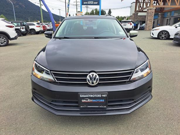 2016 Volkswagen Jetta - Heated, Seats, Moonroof image 3