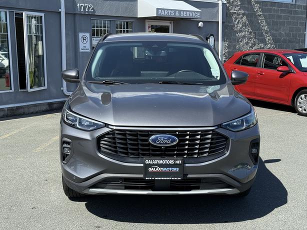 2024 Ford Escape Platinum AWD - Front dual zone A/C & ABS Brakes image 3