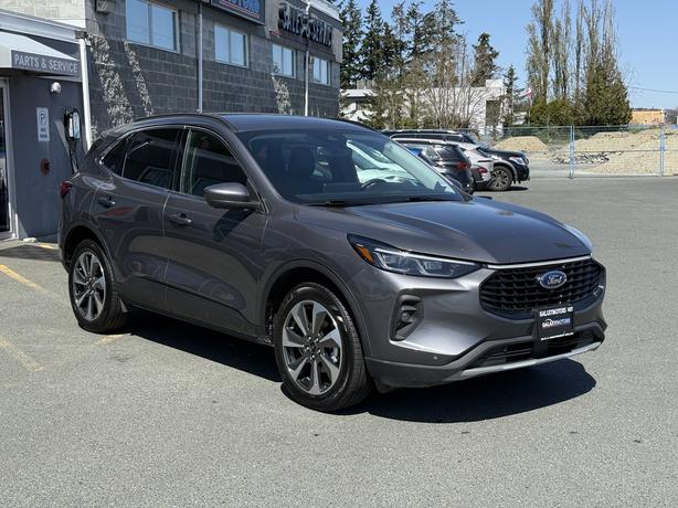 2024 Ford Escape Platinum AWD - Front dual zone A/C & ABS Brakes image 4