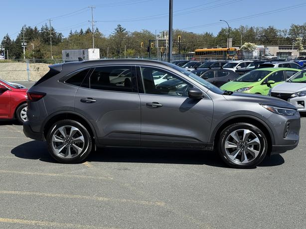 2024 Ford Escape Platinum AWD - Front dual zone A/C & ABS Brakes image 5